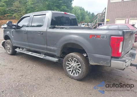 2017 Ford F-250 Lariat from USA, damaged, VIN 1FT7W2B60HEF03651